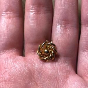 Vintage gold toned circular ring pendant